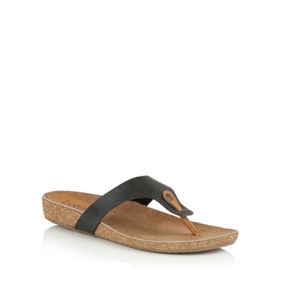 Lotus Black tan leather 'Rafaella' toe post sandals